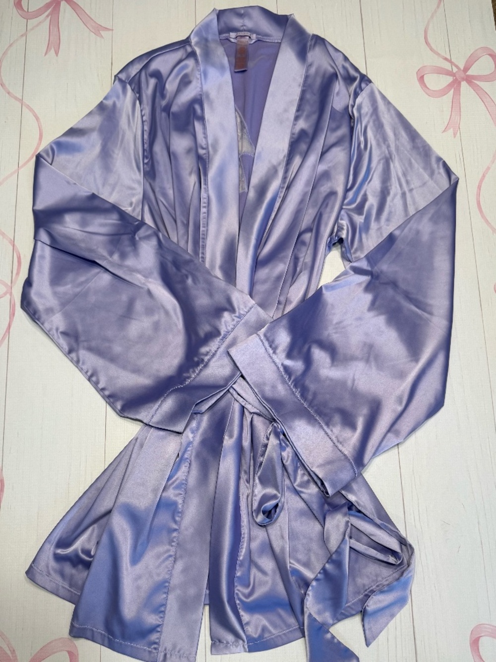 SAVAGE X FENTY Satin Robe Size M/L